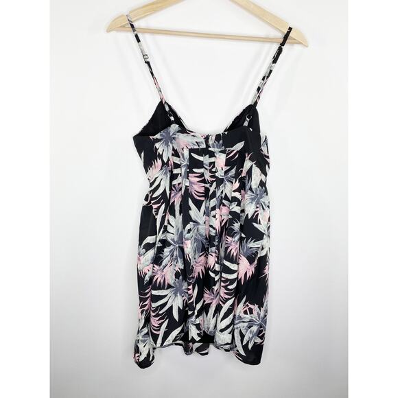 Tobi Black Floral Print V-Neck Sleeveless Pleated Mini Dress Women's Size Small - Picture 2 of 9